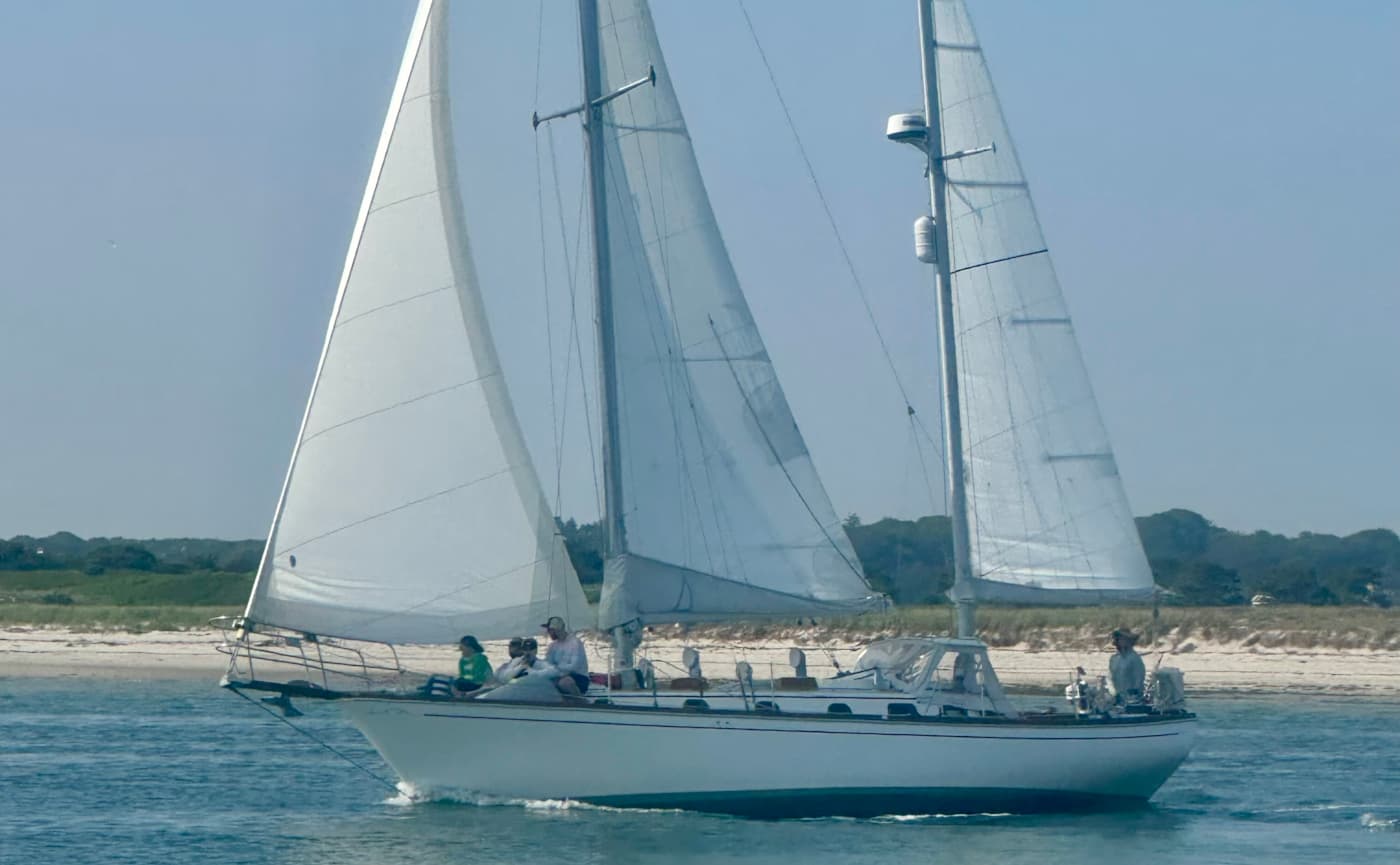 Looking For A Great Sail Charter?